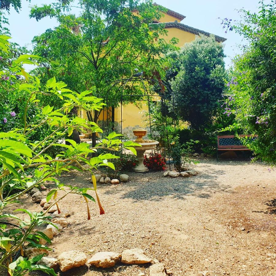 Masia Castellvi B&B Vinyols i Els Arcs 외부 사진