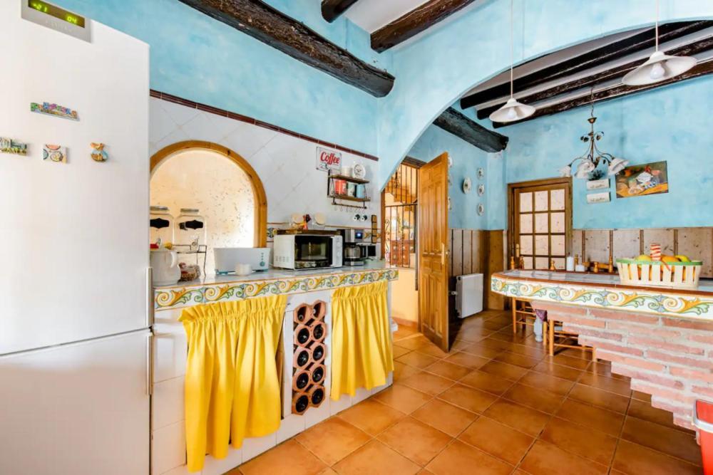 Masia Castellvi B&B Vinyols i Els Arcs 외부 사진